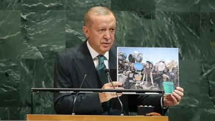 K&uuml;resel adaletin g&uuml;r sesi: Cumhurbaşkanı Erdoğan BM Genel Kurulu'na damga vurdu!