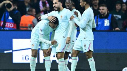 Mbappe'nin sevinci yarım kaldı! Gol&uuml; atıp oyundan &ccedil;ıktı