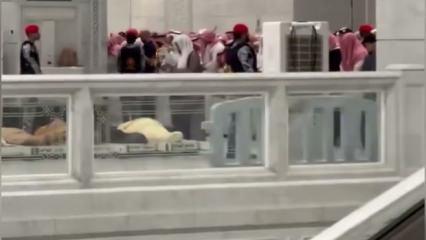 Mescid-i Haram m&uuml;ezzini İbrahim el-Medeni'nin cenaze namazı kılındı