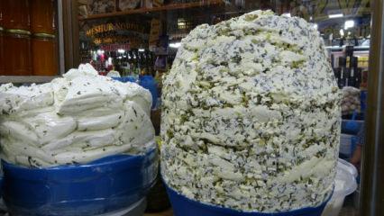 Meşhur otlu k&uuml;p peyniri tezg&acirc;hlarda! Kilosu 800 TL