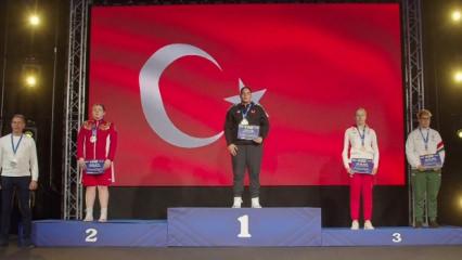 Milli boks&ouml;rden tarihi zafer! Avrupa şampiyonu oldu