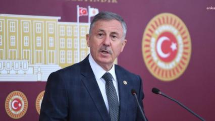 &Ouml;zdağ'dan Davutoğlu'na sert s&ouml;zler: D&uuml;kkan kapatır gibi parti kapattı