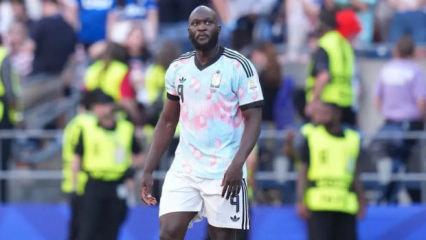 Van Bommel, Lukaku ile &ouml;zel olarak g&ouml;r&uuml;şt&uuml;
