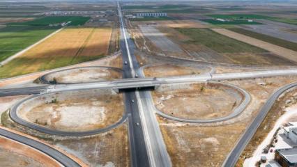 S&uuml;r&uuml;c&uuml;lerin &ccedil;ilesi bitiyor! Yol 40 dakika kısalacak: Yıllık 1,5 milyar TL tasarruf!