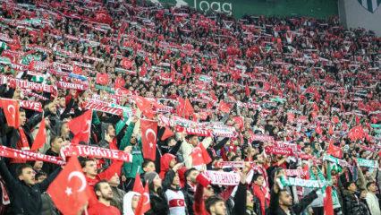 Bursa'da trib&uuml;nler isyan etti! 'TFF istifa' ve 'Montella istifa' sesleri