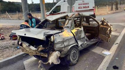 &Ccedil;anakkale&rsquo;de otob&uuml;s ile otomobilin &ccedil;arpıştı: 2 &ouml;l&uuml;