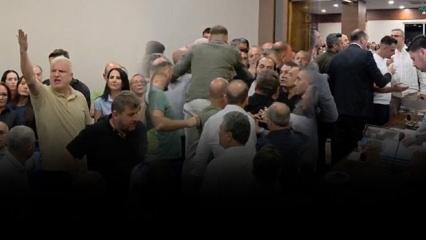 CHP'den istifa eden Kotan'ın katıldığı meclis toplantısında gerginlik