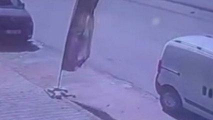 Hatay'da feci kaza: Ok gibi saplandı, ezilmekten saniyelerle kurtuldu!