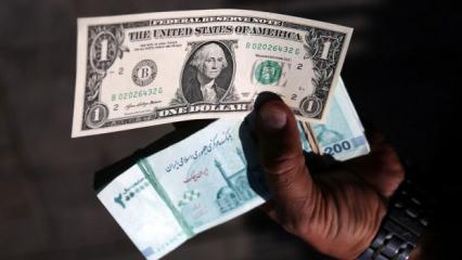 İran'da dolar serbest piyasada tarihinin en y&uuml;ksek seviyesine &ccedil;ıktı