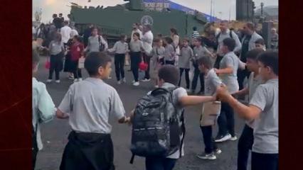 Şanlıurfa TEKNOFEST'te &Ccedil;elik Kubbe&rsquo;nin &ouml;n&uuml;nde halay coşkusu!