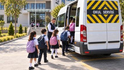 T&uuml;rkiye'de bir ilk: Ke&ccedil;i&ouml;ren'de okul servis &uuml;cretlerini belediye karşılıyor