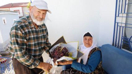 &Ouml;zg&uuml;n hediye dedikleri bu olsa gerek! 58 yıllık hanımına her doğum g&uuml;n&uuml;nde &uuml;z&uuml;m veriyor