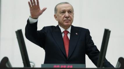 Cemil Tugay'dan sonra yeni transfer iddiası! Bir B&uuml;y&uuml;kşehir daha AK Parti'ye ge&ccedil;iyor