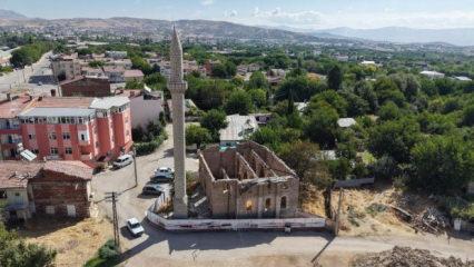300 yıllık tarihi cami 6 yıldır restore edilmeyi bekliyor!
