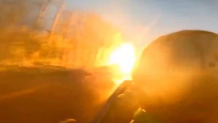 FPV dronu tam yanlarında patladı: Ukrayna cephesinden nefes kesen g&ouml;r&uuml;nt&uuml;ler!