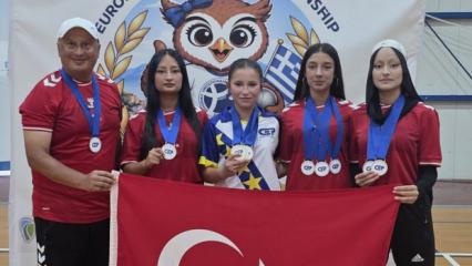 Milli sporculardan 2 madalya!