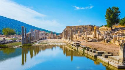 T&uuml;rkiye turizmde d&uuml;nya devlerini geride bıraktı! 11 basamaklık tarihi y&uuml;kseliş