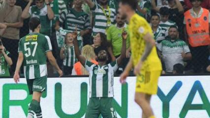 1. Lig'in yıldızı efsaneleri ge&ccedil;ti! Gol rekoru kırıp, takımına zaferi getirdi