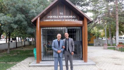 Babadan oğula ge&ccedil;en 42 yıllık muhtarlık mirası Van'da ikinci kuşakta s&uuml;r&uuml;yor
