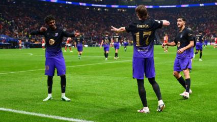 Barcelona gol olup yağdı! Aslan'ın Avrupa gecesi k&acirc;busa d&ouml;nd&uuml;
