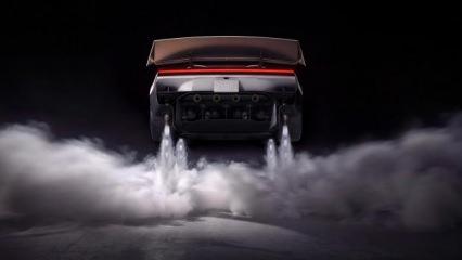 Elon Musk'ın u&ccedil;an arabası Tesla Roadster tanıtıldı!