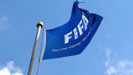 FIFA'dan S&uuml;per Lig ekibine transfer yasağı
