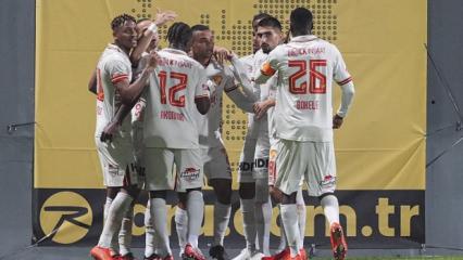 Kırmızı kart, penaltı, hat-trick! G&ouml;ztepe gol olup yağdı