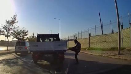 Konya'da tartıştığı s&uuml;r&uuml;c&uuml;n&uuml;n kamyonetine attığı tekme 180 bin liraya mal oldu