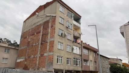 K&uuml;&ccedil;&uuml;kcekmece'de &ccedil;atlama sesleri gelen 7 katlı bina tahliye edildi