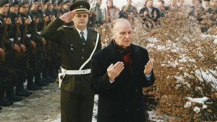 M&uuml;cadeleyle dolu bir &ouml;m&uuml;r: Aliya İzzetbegovi&ccedil;