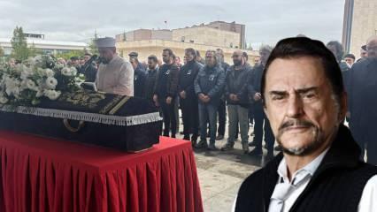 Usta sanat&ccedil;ıya veda! Alpay Nazikoğlu son yolculuğuna uğurlandı
