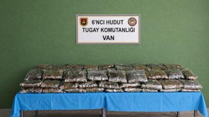 Van sınırında 59 kilo 734 gram uyuşturucu ele ge&ccedil;irildi