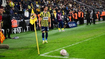 Yıldız isim 568 g&uuml;n sonra Fenerbah&ccedil;e'de ma&ccedil;a &ccedil;ıktı