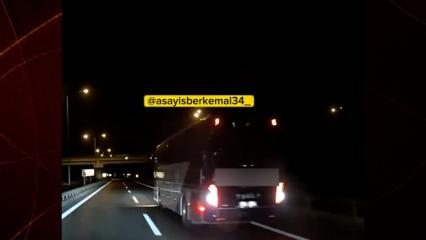 Otoyolda sapağı ka&ccedil;ıran otob&uuml;s yine geri geri ilerledi
