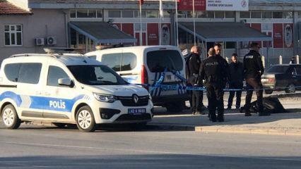 Konya&rsquo;da sabah saatlerinde korkun&ccedil; g&ouml;r&uuml;nt&uuml;! Kaldırımda &ouml;l&uuml; bulundu