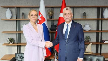T&uuml;rkiye ile Slovakya arasında 5 milyar dolarlık hedef! Anlaşmalar imzalandı