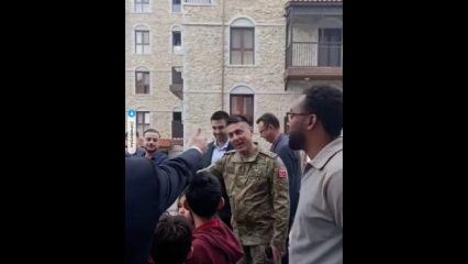 Şuşa'da Azerbaycanlı &ccedil;ocuklardan Mehmet&ccedil;ik'e sevgi seli