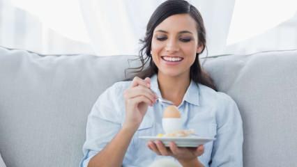 D&uuml;nyanın en &ccedil;ok yumurta yiyen &uuml;lkeleri a&ccedil;ıklandı! Kişi başı t&uuml;ketilen sayı şaşkına &ccedil;evirdi