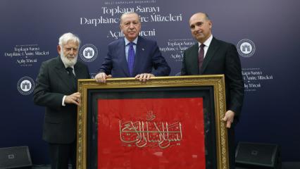 Erdoğan'a anlamlı hediye: B&ouml;yle bir hediyeyi kabul etmek bize yakışır