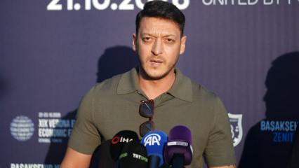 Mesut &Ouml;zil, FIFA'ya seslendi: Herkese eşit davranın!
