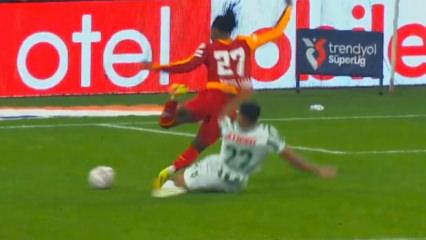 Konya'da tartışmalı pozisyon! VAR'dan penaltı kararı &ccedil;ıktı