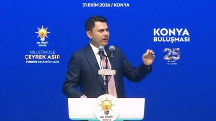 Bakan Kurum'dan T&uuml;rkiye Y&uuml;zyılı mesajı: Yolumuz uzun, hedeflerimiz b&uuml;y&uuml;k