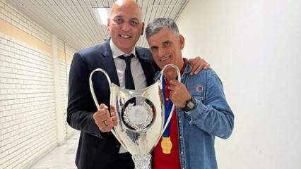 Tarihe efsane ikili olarak ge&ccedil;mişlerdi! Milli golc&uuml;ye &ouml;vg&uuml;ler yağdırdı