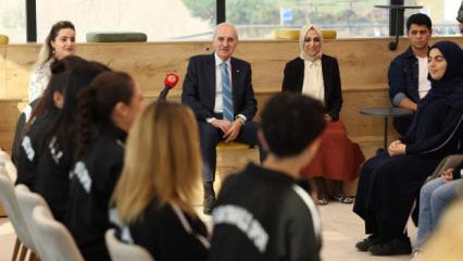 TBMM Başkanı Kurtulmuş, Batman'da gen&ccedil;lerle bir araya geldi