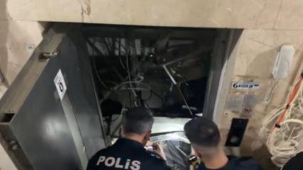 Bakımı sırasında halatı kopan asans&ouml;r d&uuml;şt&uuml;; 2 yaralı