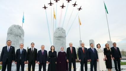 T&uuml;rk d&uuml;nyası ortak geleceğini şekillendiriyor... TDT 13. Zirvesi'nden renkli kareler