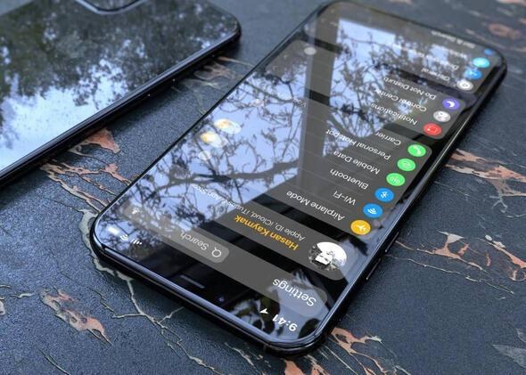 <p>Bu konu ile ilgili paylaşılan raporlara hatırlatacak olursak, bu yılda bizleri 5.8 inç ve 6.5 inç OLED ekranlı iPhone modelleri bekliyor. Bunun haricinde ise yine iPhone XR‘da olduğu gibi 6.1 inç boyutundaki LCD ekran paneline ev sahipliği yapan bir modelde bizleri karşılayacak.</p>
