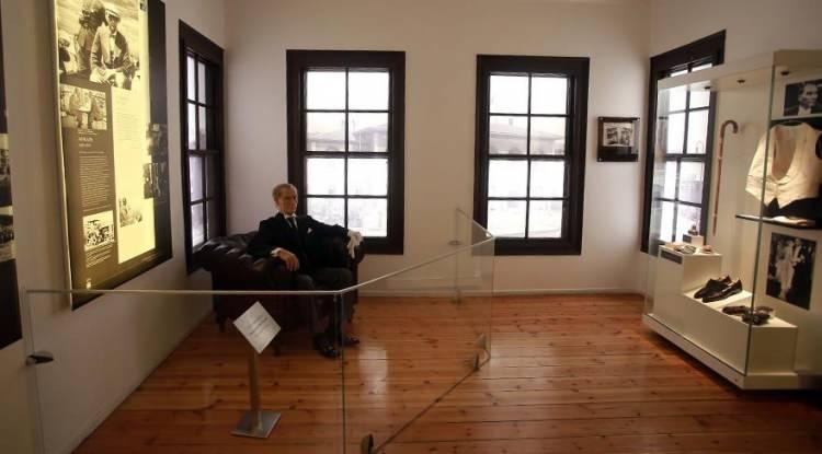 <p>Danıştay 10. Dairesi, Ayasofya'nın camiden müzeye dönüştürülmesine dair 24 Kasım 1934 tarihli Bakanlar Kurulu kararını iptal etti.</p>

<p> </p>
