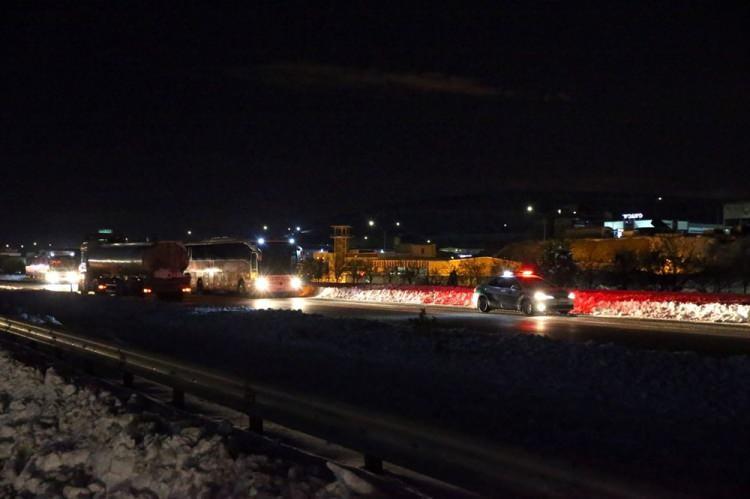 <p>Nurdağı-Adana kara yolunun bir şeridi ile Nizip, Yavuzeli-Araban, Narlı-Nurdağı yolları trafiğe açıldı.</p>

<p> </p>
