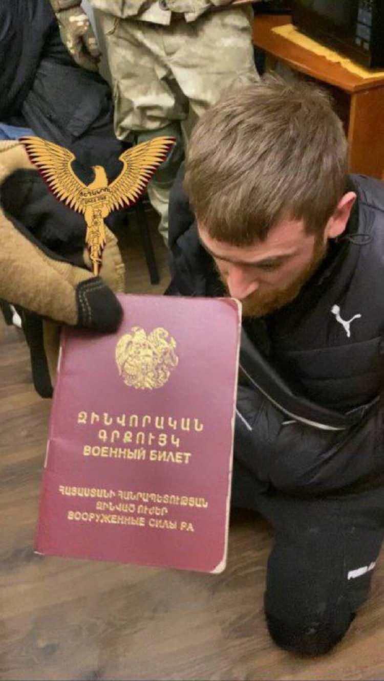 <p>Ukrayna'da Rusya adına sabotaj yapan bir Ermeni de pasaportuyla yakalandı.</p>
